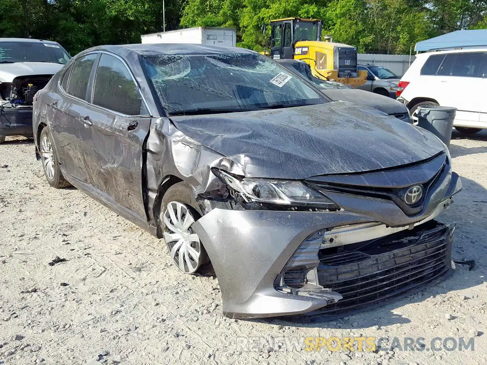 1 Photograph of a damaged car 4T1B11HK2KU712132 TOYOTA CAMRY 2019