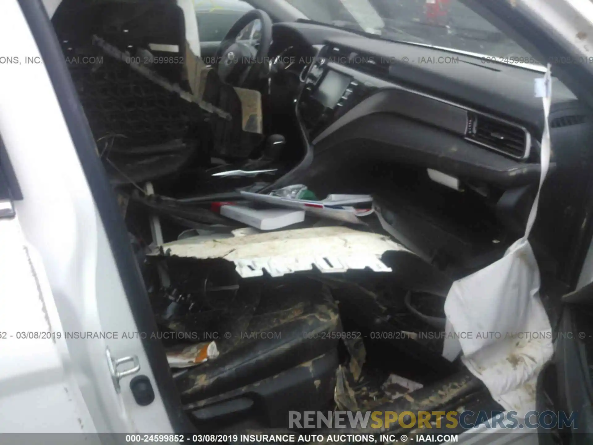 5 Photograph of a damaged car 4T1B11HK2KU712163 TOYOTA CAMRY 2019