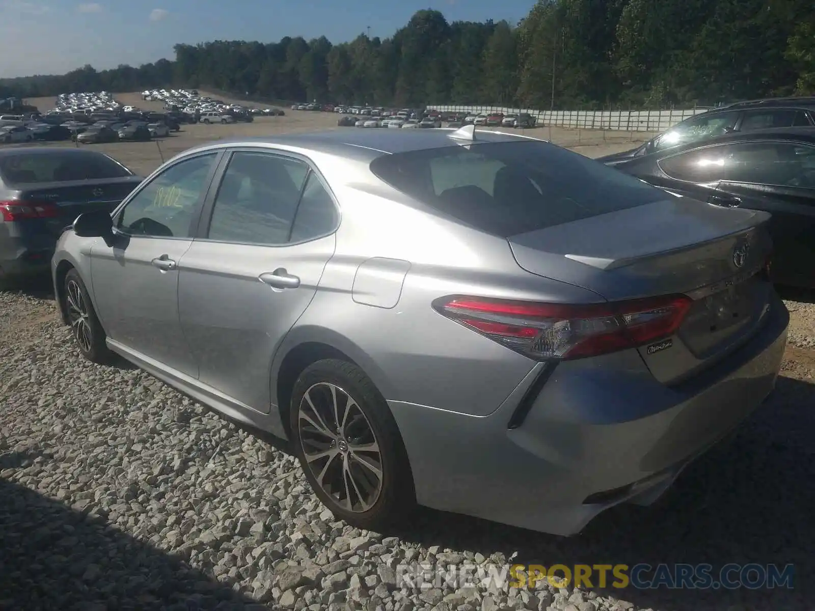 3 Photograph of a damaged car 4T1B11HK2KU712874 TOYOTA CAMRY 2019