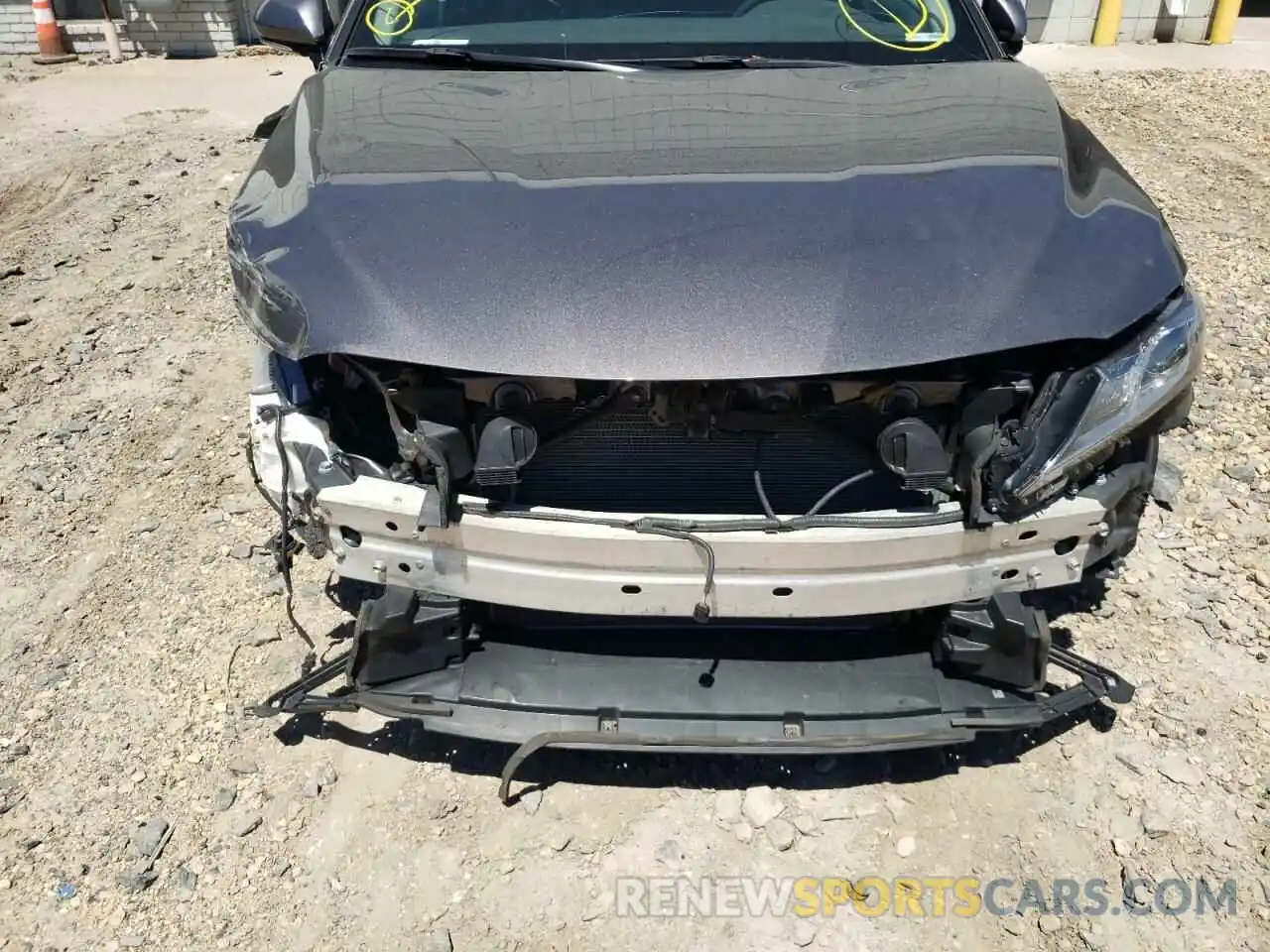 9 Photograph of a damaged car 4T1B11HK2KU713068 TOYOTA CAMRY 2019