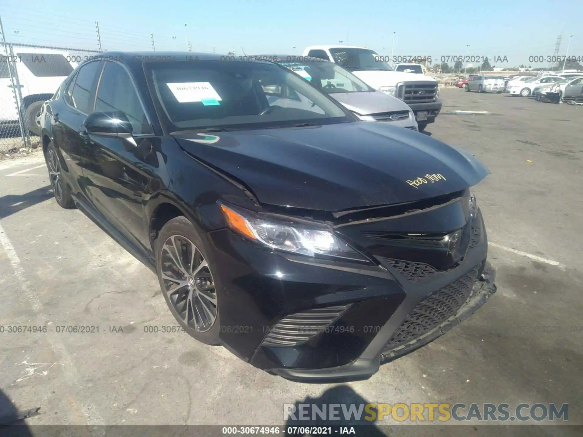 1 Photograph of a damaged car 4T1B11HK2KU715399 TOYOTA CAMRY 2019