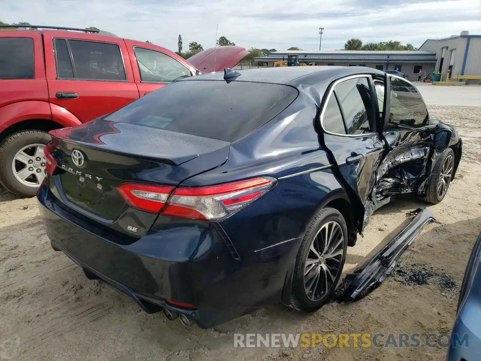 4 Photograph of a damaged car 4T1B11HK2KU716147 TOYOTA CAMRY 2019