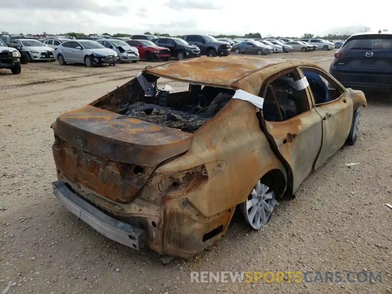 4 Photograph of a damaged car 4T1B11HK2KU716553 TOYOTA CAMRY 2019