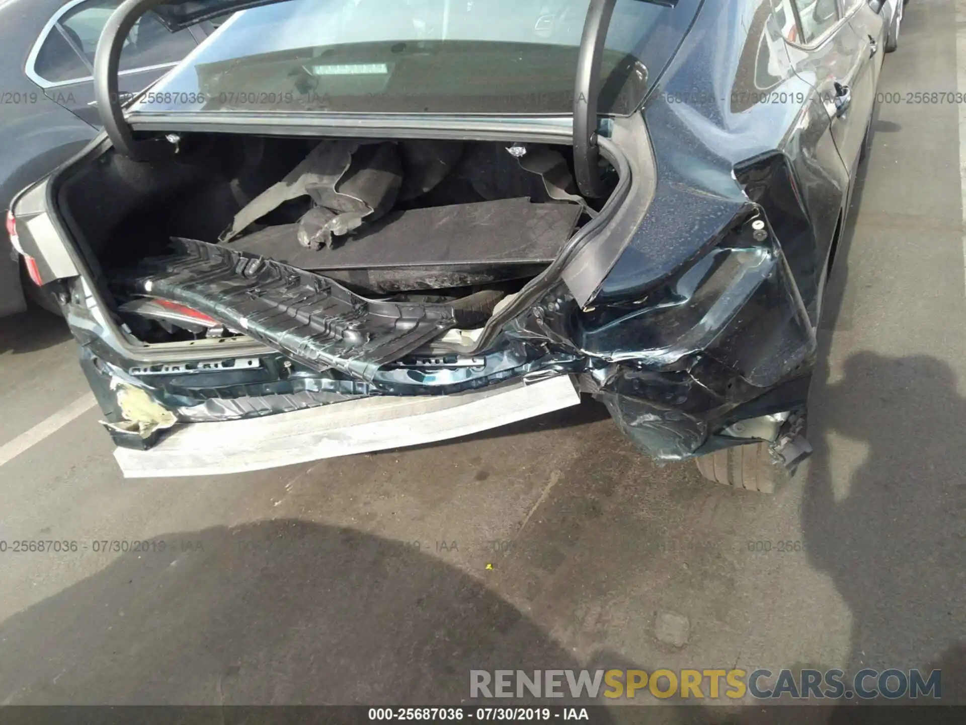 6 Photograph of a damaged car 4T1B11HK2KU716651 TOYOTA CAMRY 2019