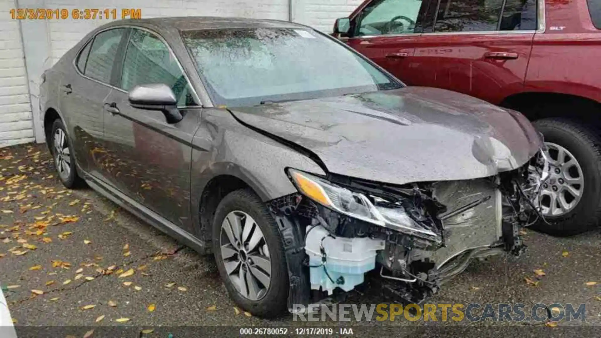 16 Photograph of a damaged car 4T1B11HK2KU717010 TOYOTA CAMRY 2019