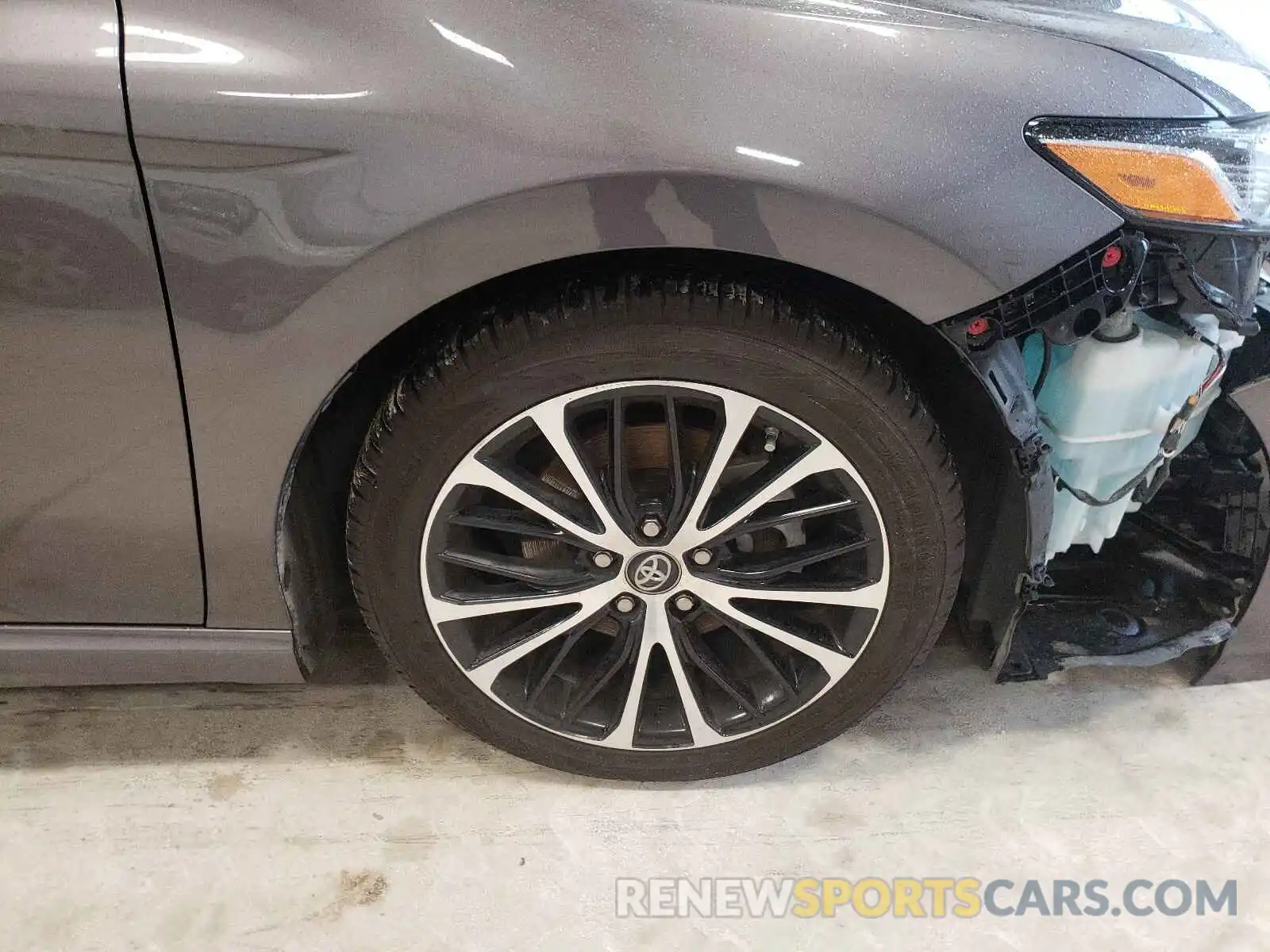 9 Photograph of a damaged car 4T1B11HK2KU717220 TOYOTA CAMRY 2019