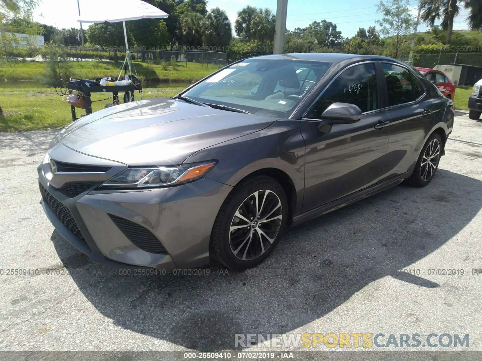 2 Photograph of a damaged car 4T1B11HK2KU717766 TOYOTA CAMRY 2019