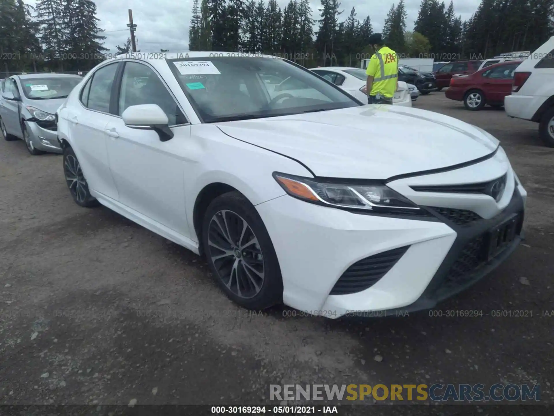 1 Photograph of a damaged car 4T1B11HK2KU718044 TOYOTA CAMRY 2019