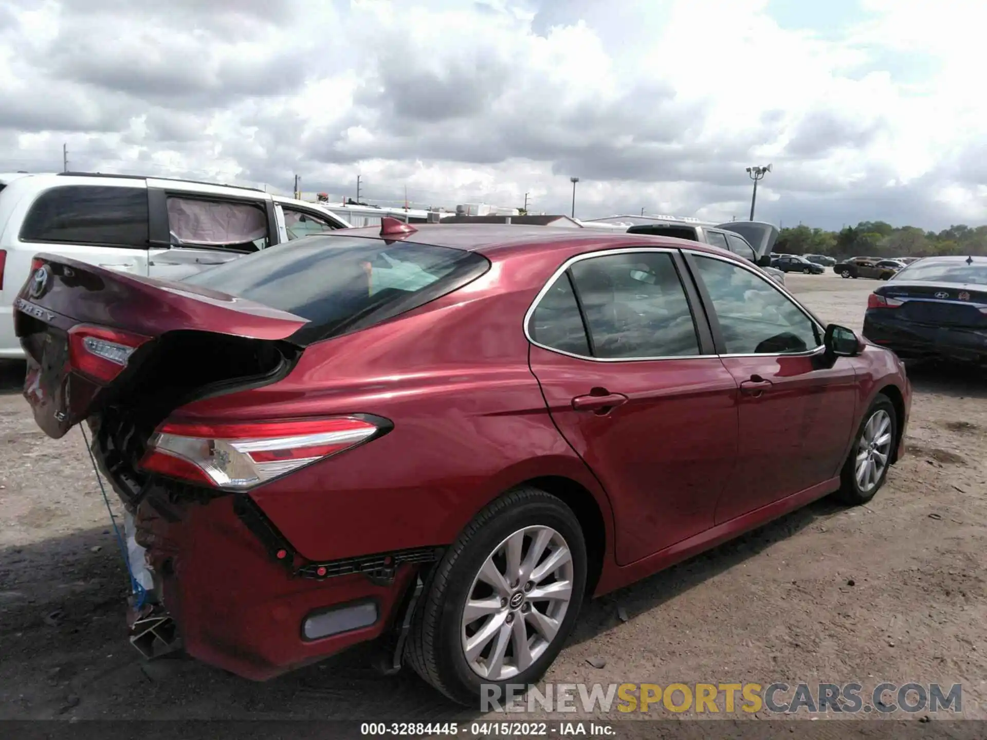 4 Photograph of a damaged car 4T1B11HK2KU718688 TOYOTA CAMRY 2019