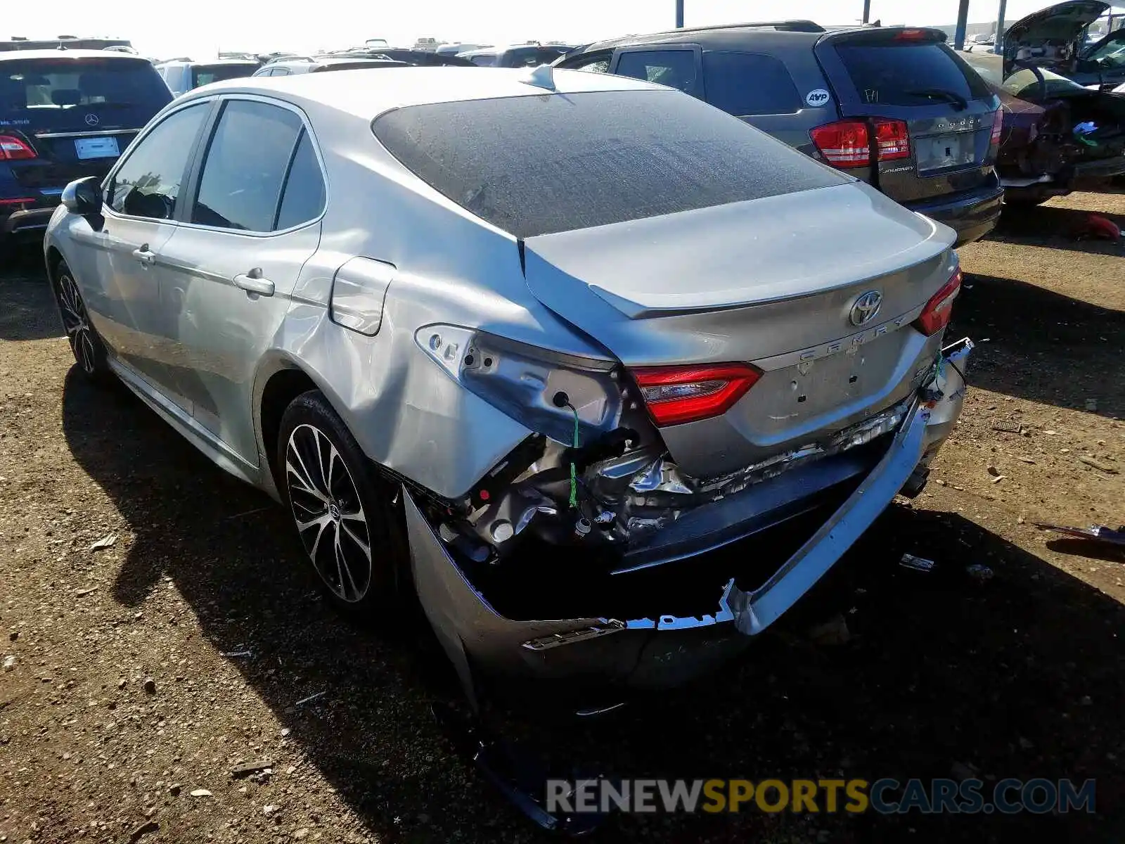 3 Photograph of a damaged car 4T1B11HK2KU718965 TOYOTA CAMRY 2019