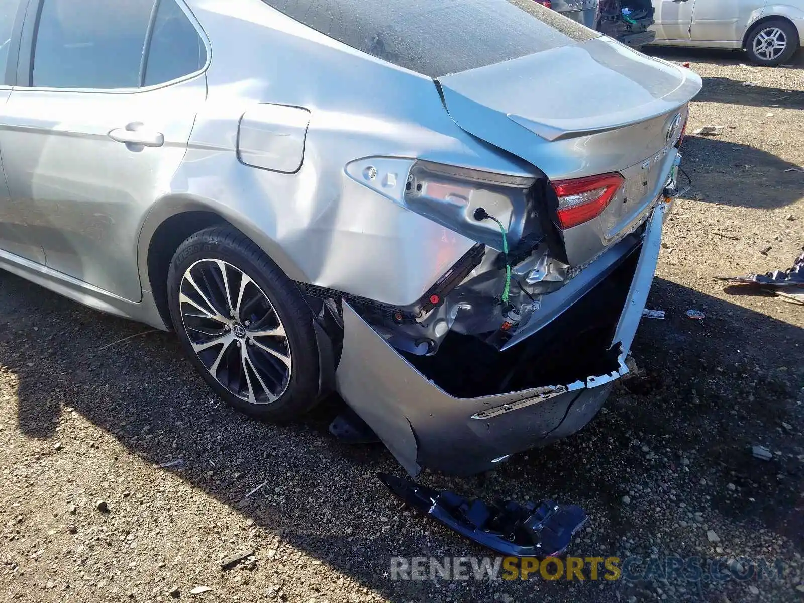 9 Photograph of a damaged car 4T1B11HK2KU718965 TOYOTA CAMRY 2019