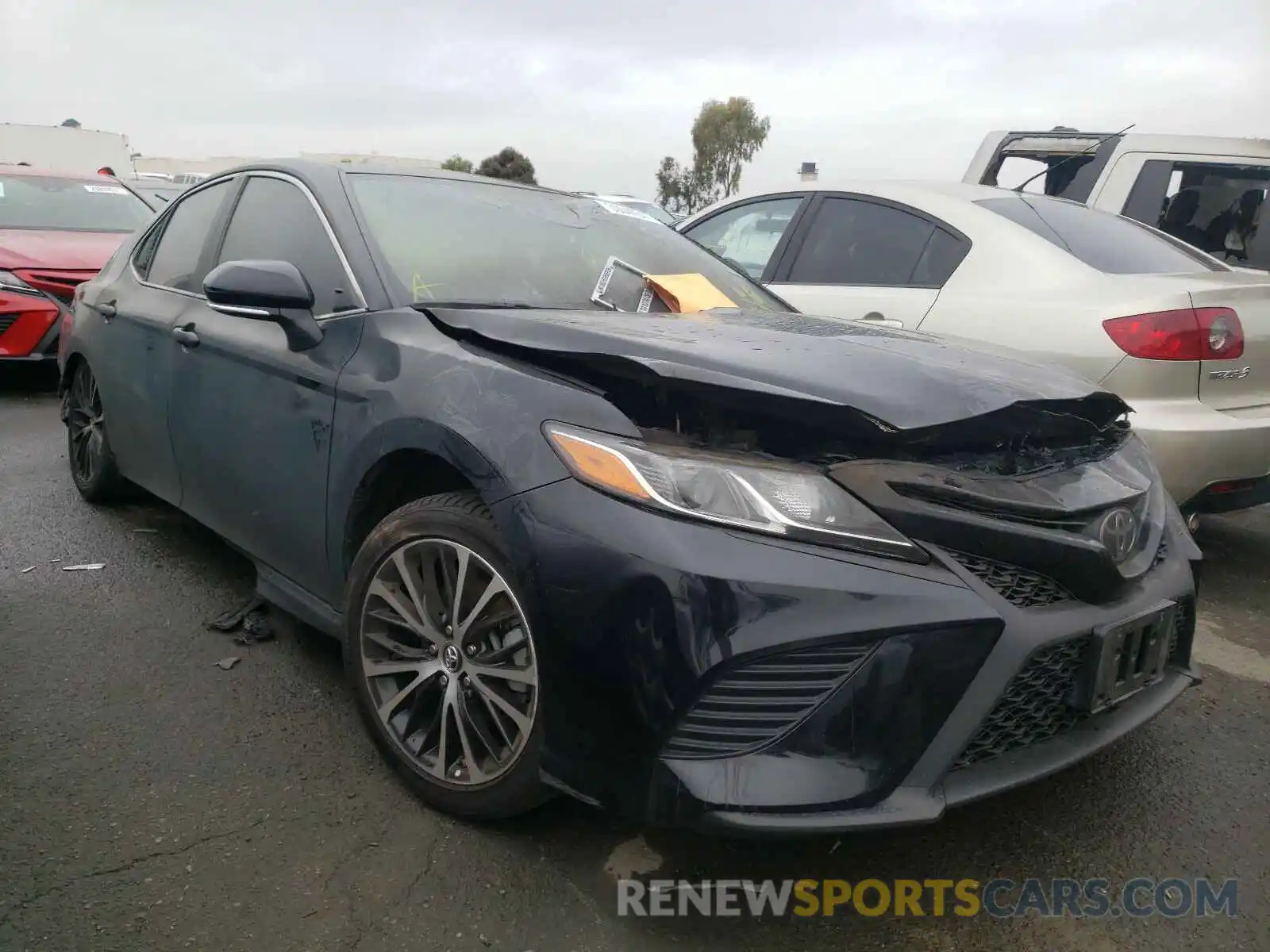 1 Photograph of a damaged car 4T1B11HK2KU720084 TOYOTA CAMRY 2019