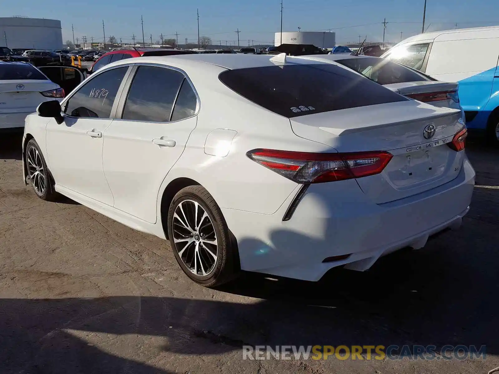 3 Photograph of a damaged car 4T1B11HK2KU720294 TOYOTA CAMRY 2019