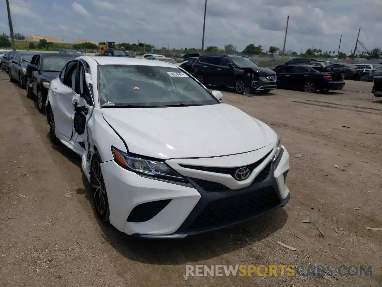 1 Photograph of a damaged car 4T1B11HK2KU720506 TOYOTA CAMRY 2019