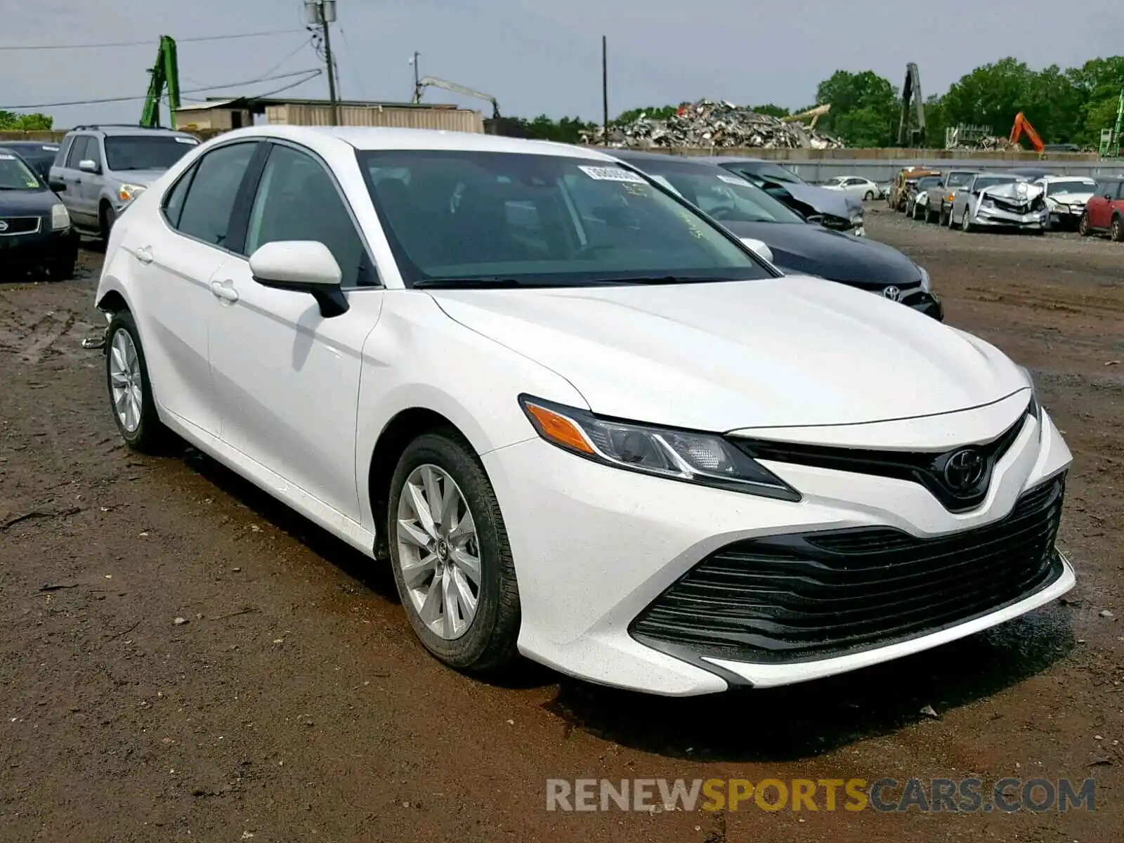 1 Photograph of a damaged car 4T1B11HK2KU720652 TOYOTA CAMRY 2019