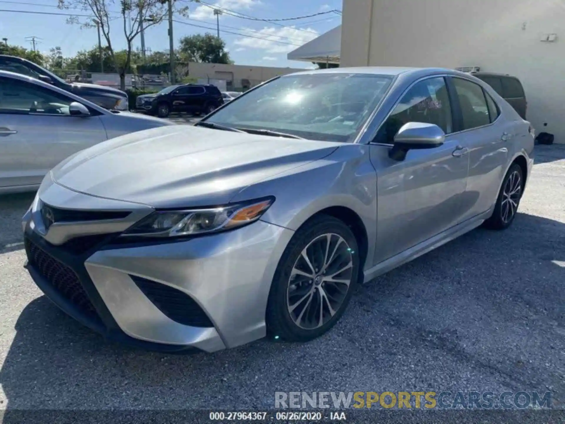 4 Photograph of a damaged car 4T1B11HK2KU721350 TOYOTA CAMRY 2019