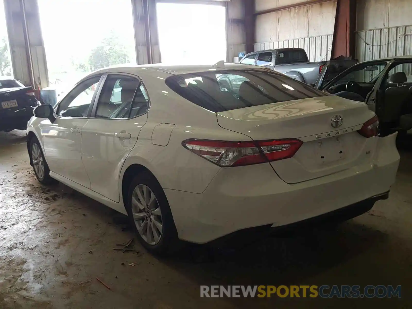 3 Photograph of a damaged car 4T1B11HK2KU723499 TOYOTA CAMRY 2019