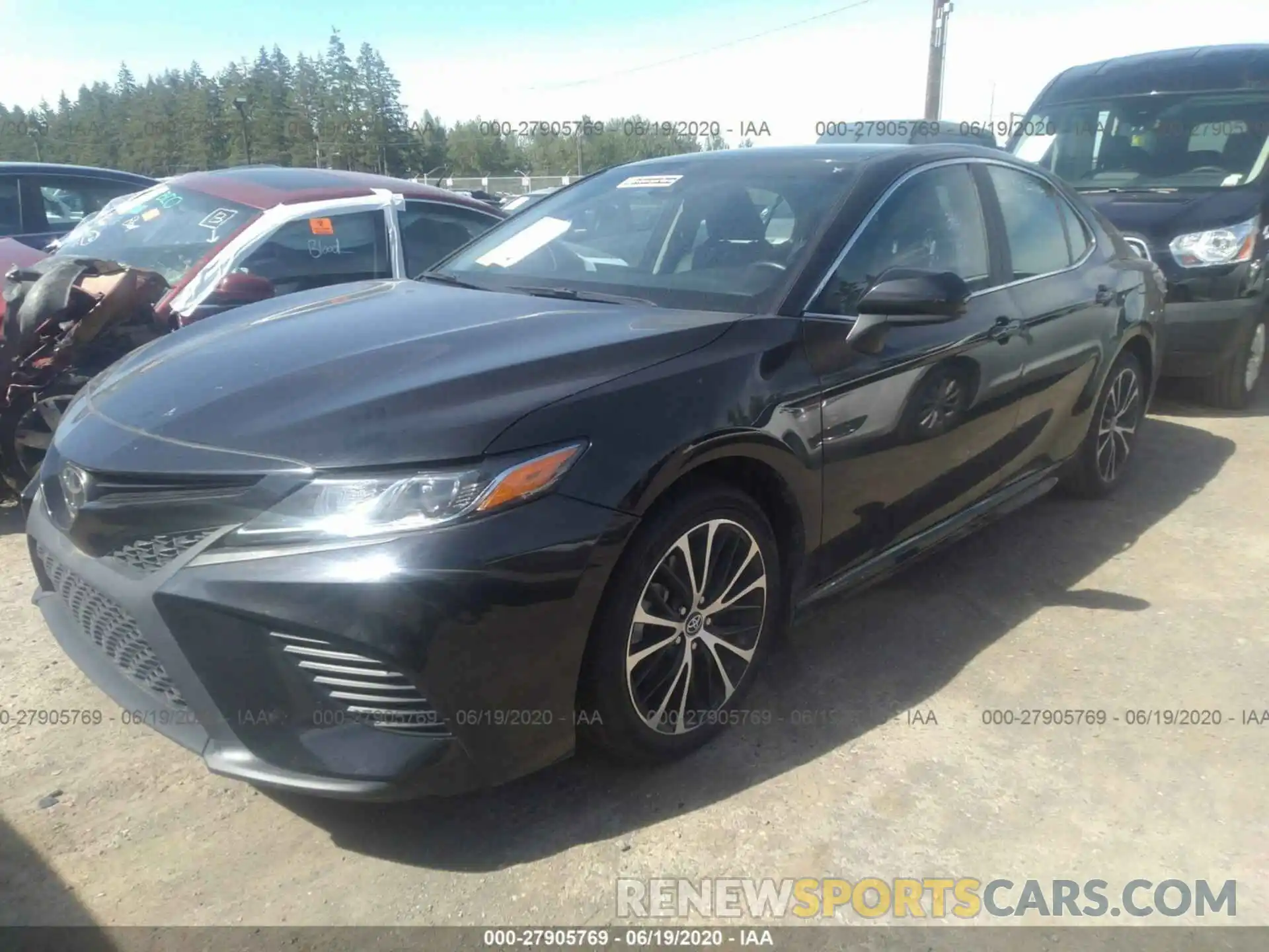 2 Photograph of a damaged car 4T1B11HK2KU725057 TOYOTA CAMRY 2019