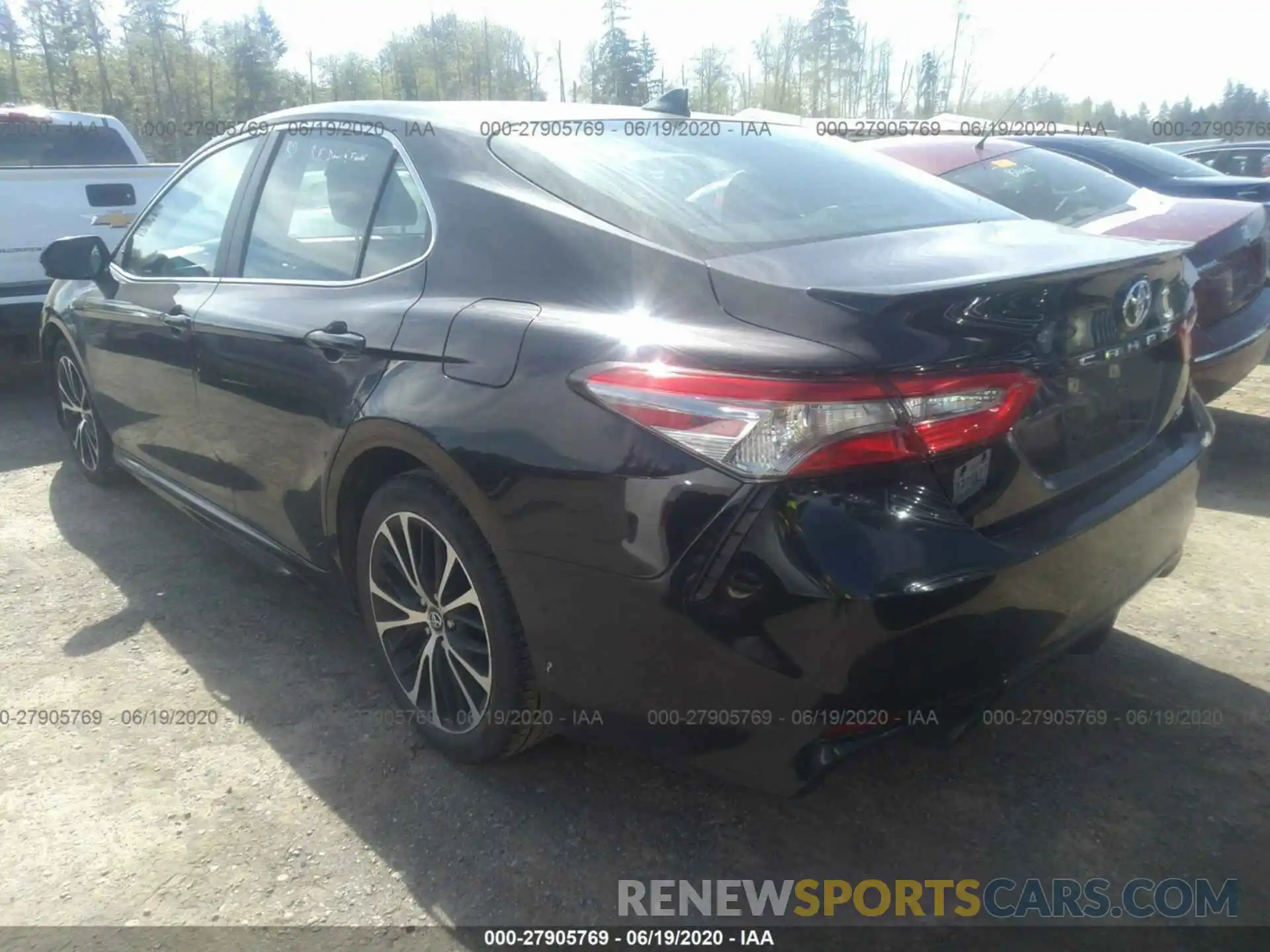 3 Photograph of a damaged car 4T1B11HK2KU725057 TOYOTA CAMRY 2019