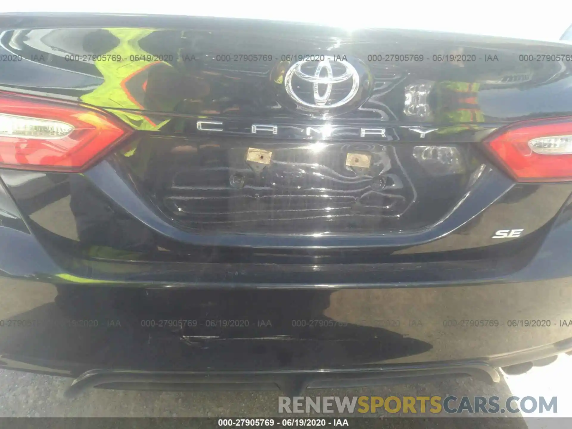 6 Photograph of a damaged car 4T1B11HK2KU725057 TOYOTA CAMRY 2019