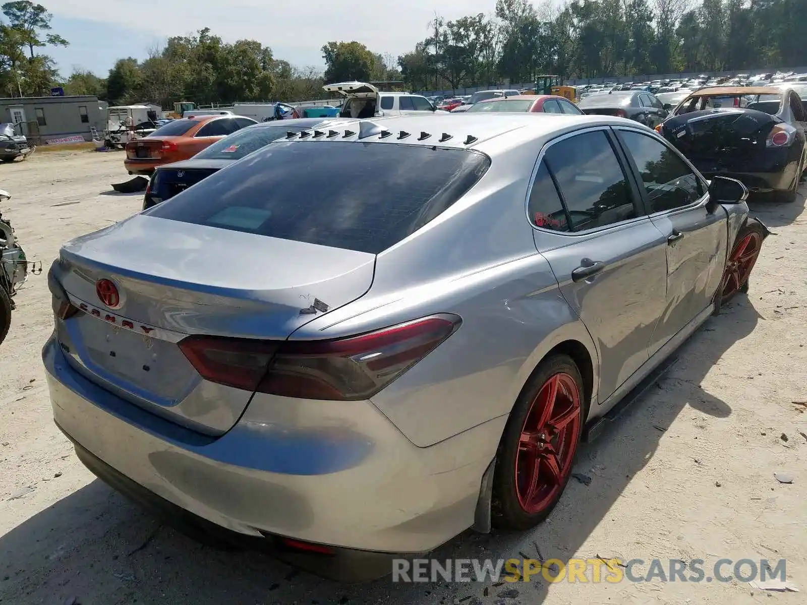 4 Photograph of a damaged car 4T1B11HK2KU725558 TOYOTA CAMRY 2019