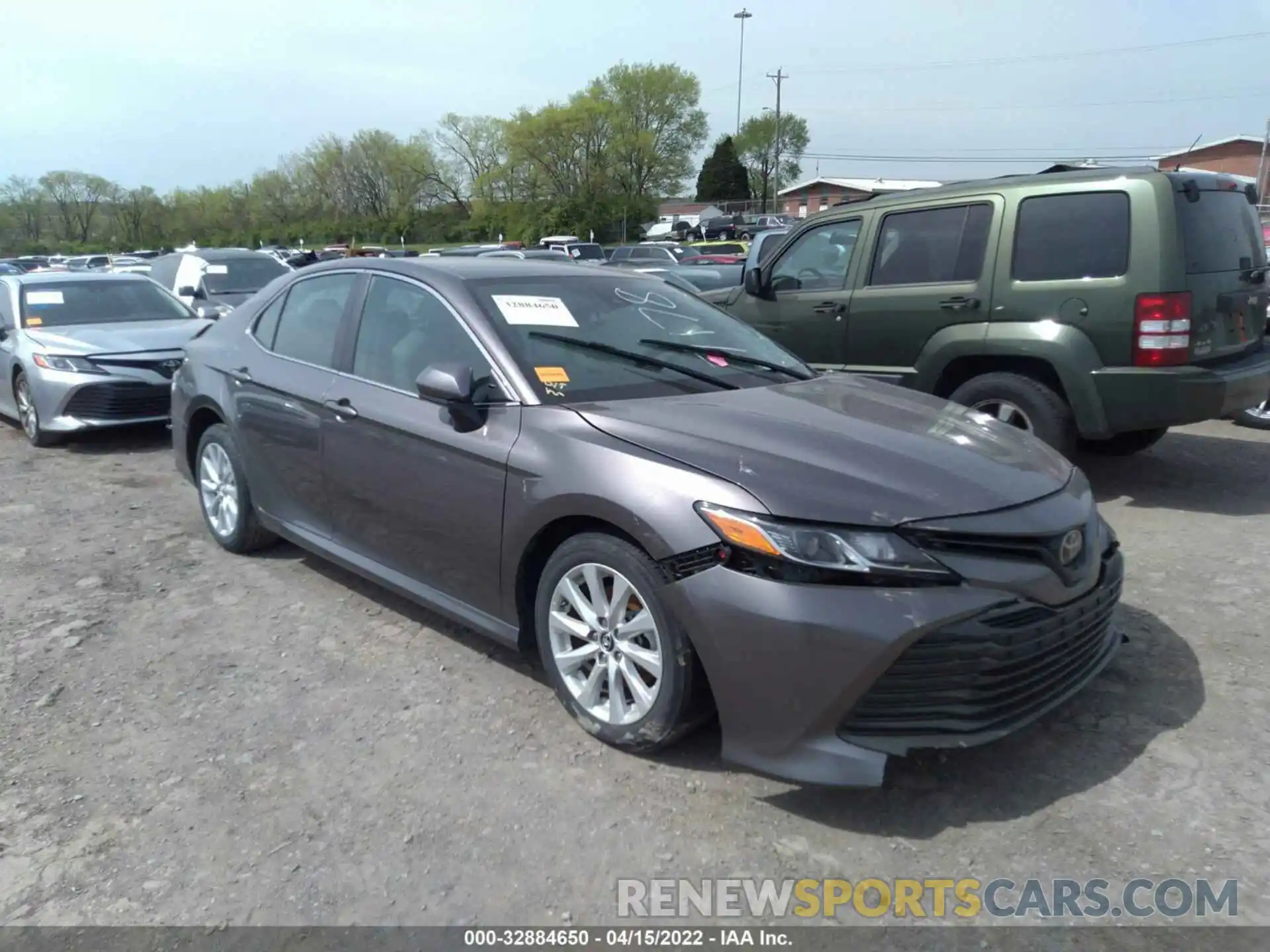 1 Photograph of a damaged car 4T1B11HK2KU727178 TOYOTA CAMRY 2019