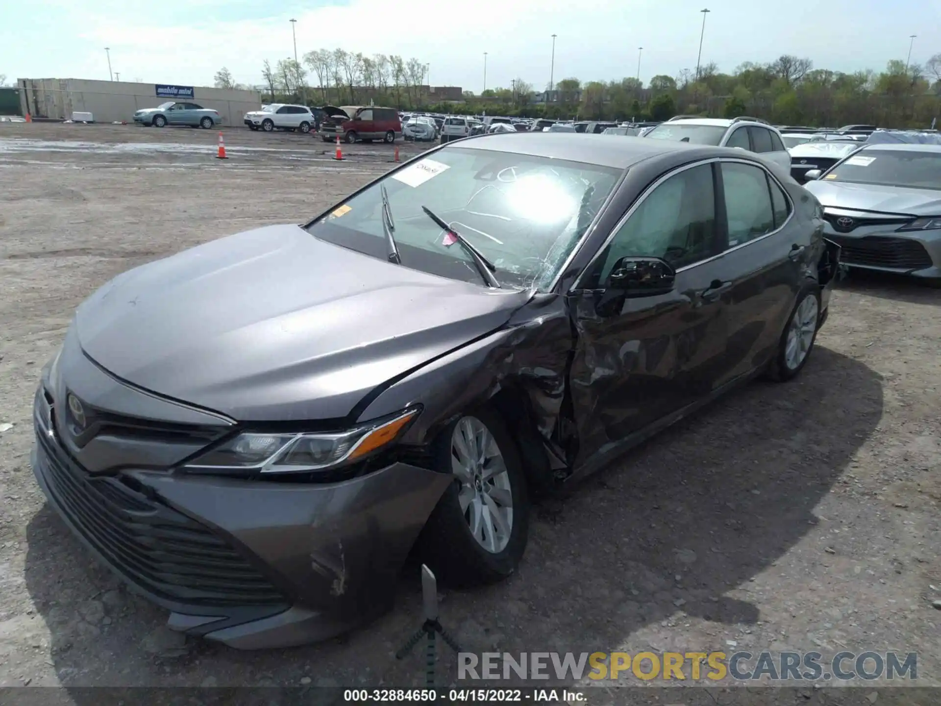 2 Photograph of a damaged car 4T1B11HK2KU727178 TOYOTA CAMRY 2019