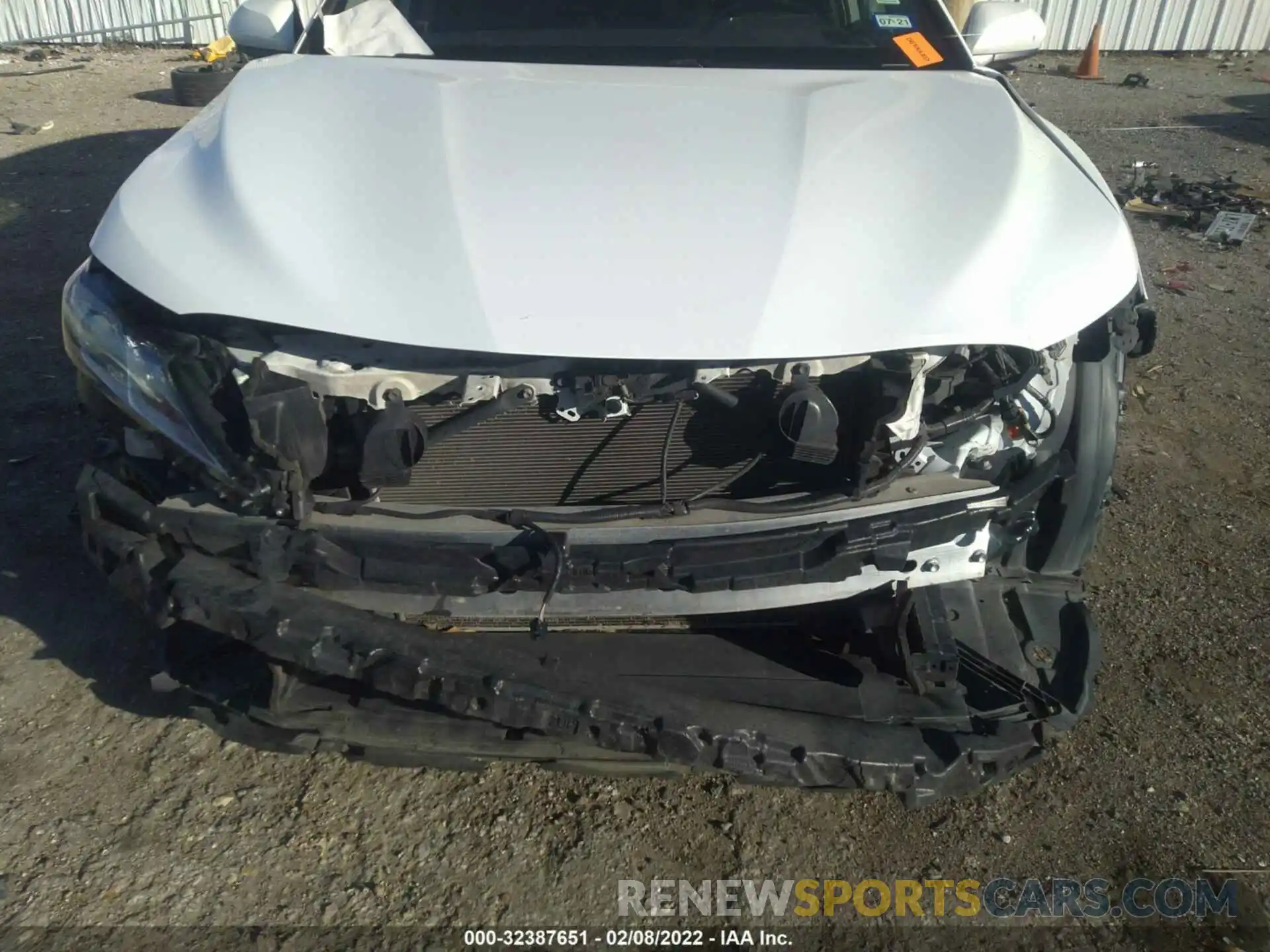 6 Photograph of a damaged car 4T1B11HK2KU727584 TOYOTA CAMRY 2019