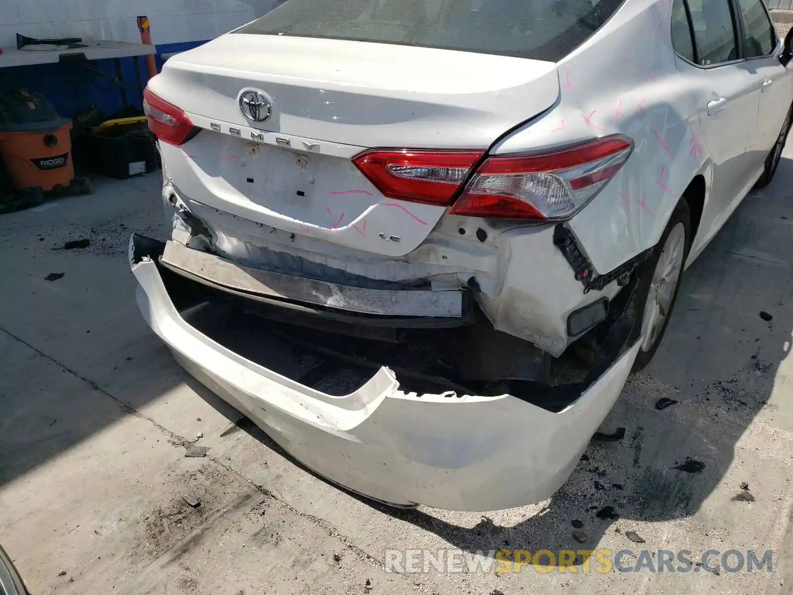 9 Photograph of a damaged car 4T1B11HK2KU728475 TOYOTA CAMRY 2019