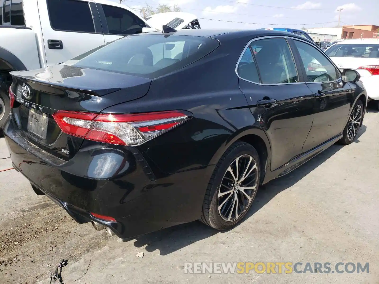 4 Photograph of a damaged car 4T1B11HK2KU729299 TOYOTA CAMRY 2019