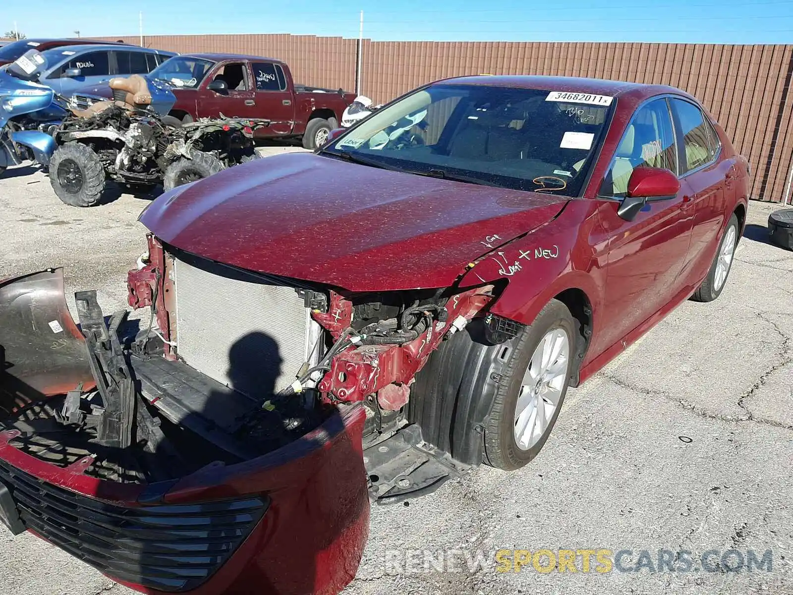 2 Photograph of a damaged car 4T1B11HK2KU729352 TOYOTA CAMRY 2019