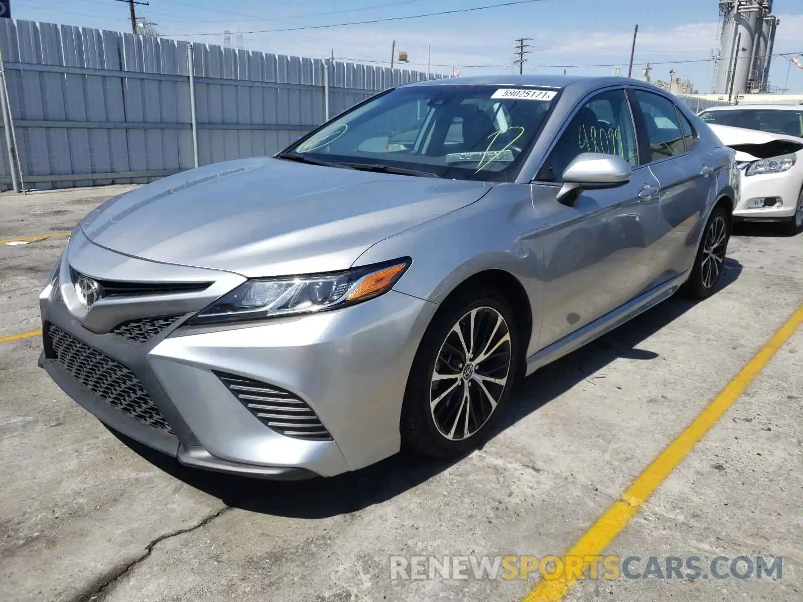 2 Photograph of a damaged car 4T1B11HK2KU729576 TOYOTA CAMRY 2019