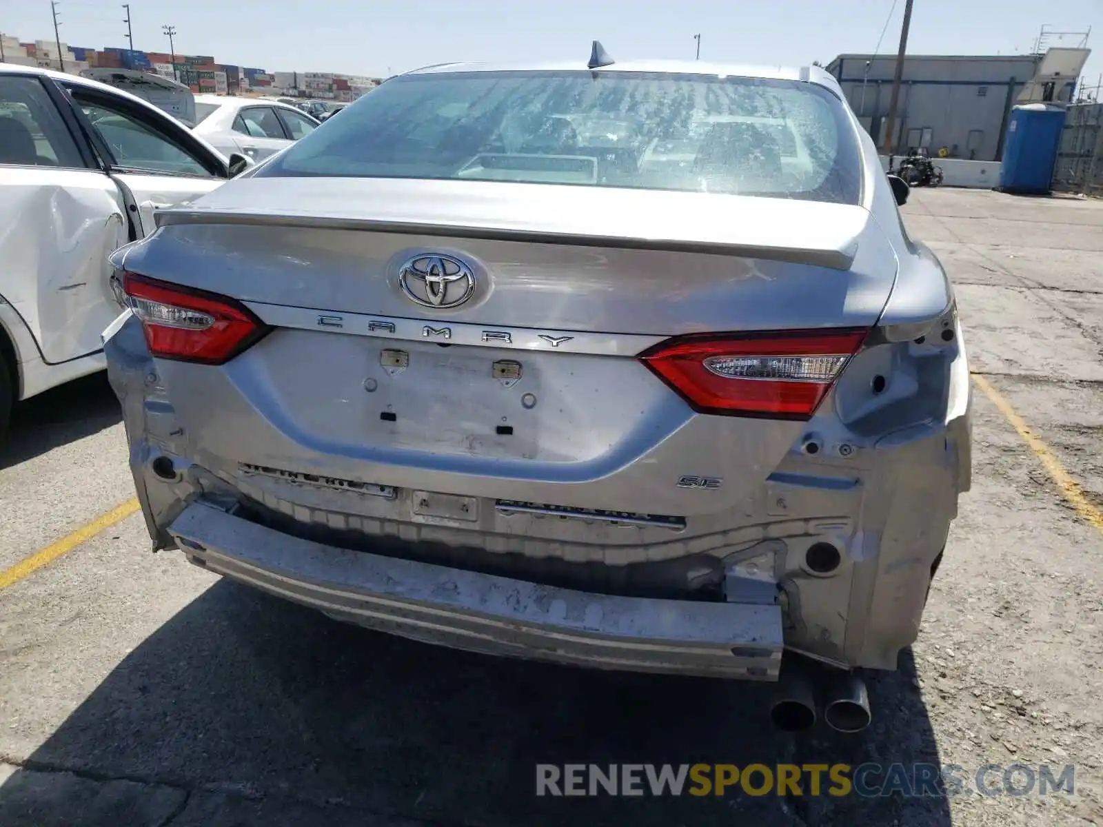 9 Photograph of a damaged car 4T1B11HK2KU729576 TOYOTA CAMRY 2019