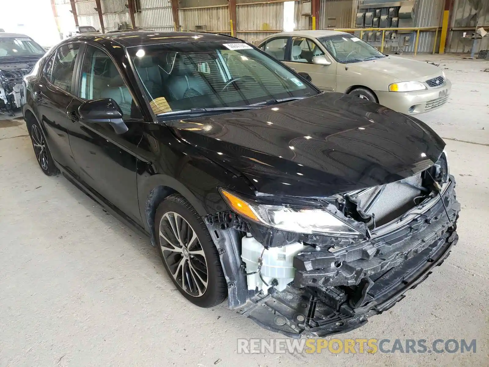 1 Photograph of a damaged car 4T1B11HK2KU730064 TOYOTA CAMRY 2019