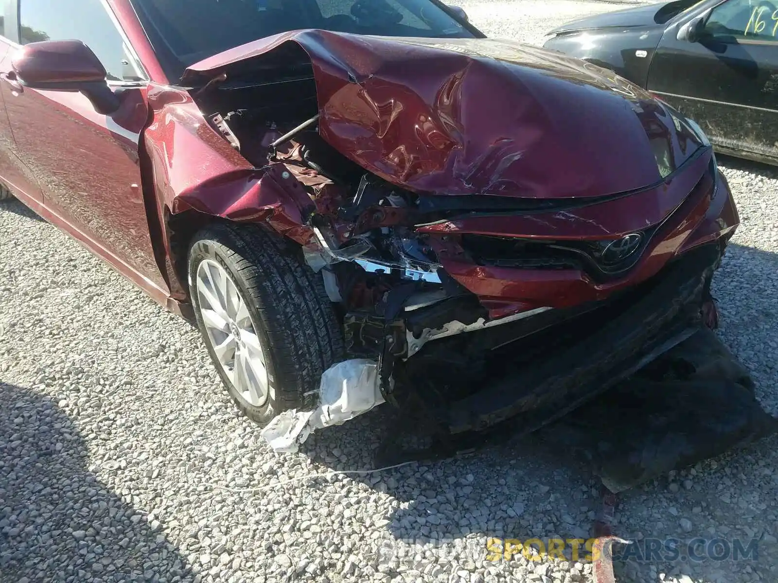 9 Photograph of a damaged car 4T1B11HK2KU731943 TOYOTA CAMRY 2019