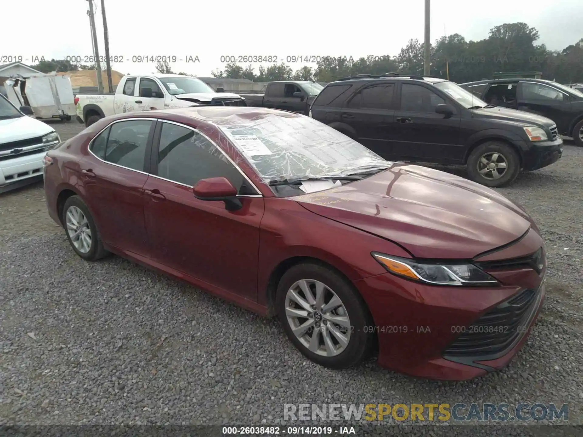 1 Photograph of a damaged car 4T1B11HK2KU733028 TOYOTA CAMRY 2019