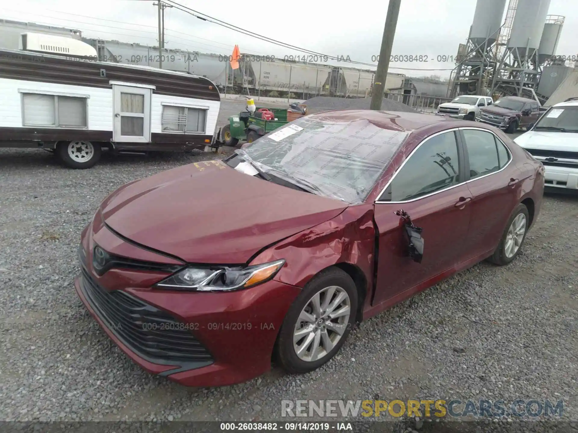 2 Photograph of a damaged car 4T1B11HK2KU733028 TOYOTA CAMRY 2019