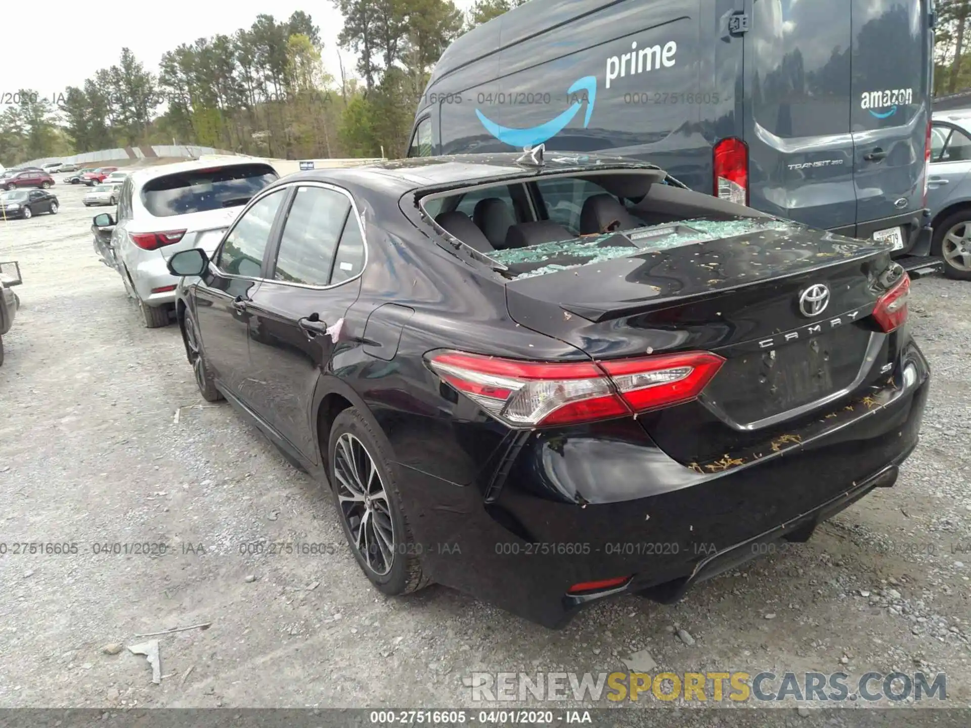 3 Photograph of a damaged car 4T1B11HK2KU733286 TOYOTA CAMRY 2019