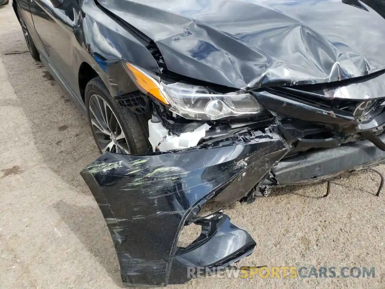 9 Photograph of a damaged car 4T1B11HK2KU735460 TOYOTA CAMRY 2019