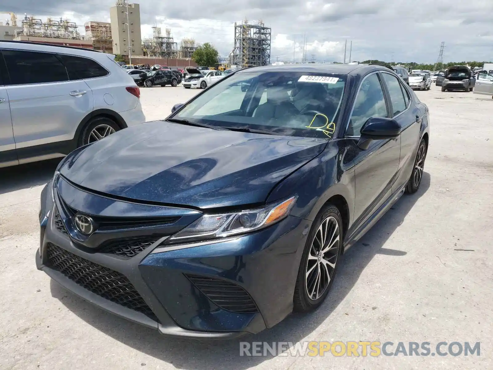 2 Photograph of a damaged car 4T1B11HK2KU736236 TOYOTA CAMRY 2019