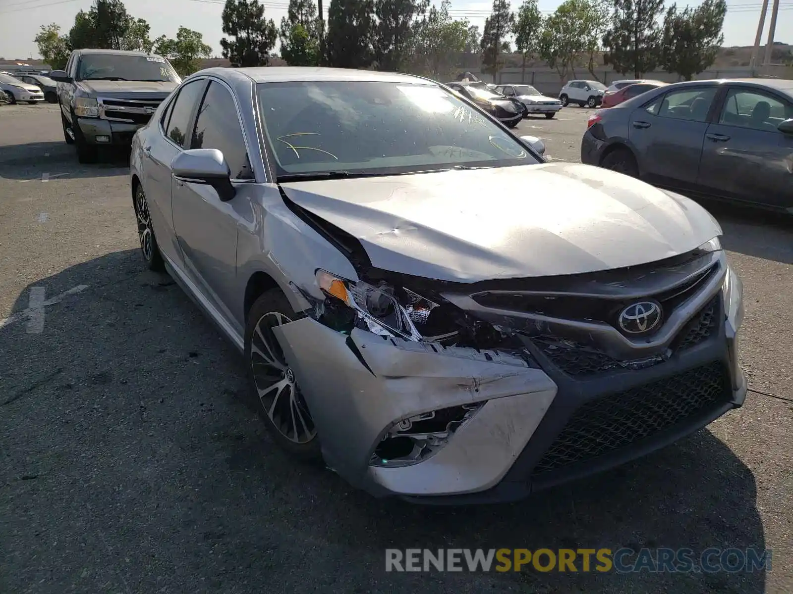 1 Photograph of a damaged car 4T1B11HK2KU737600 TOYOTA CAMRY 2019