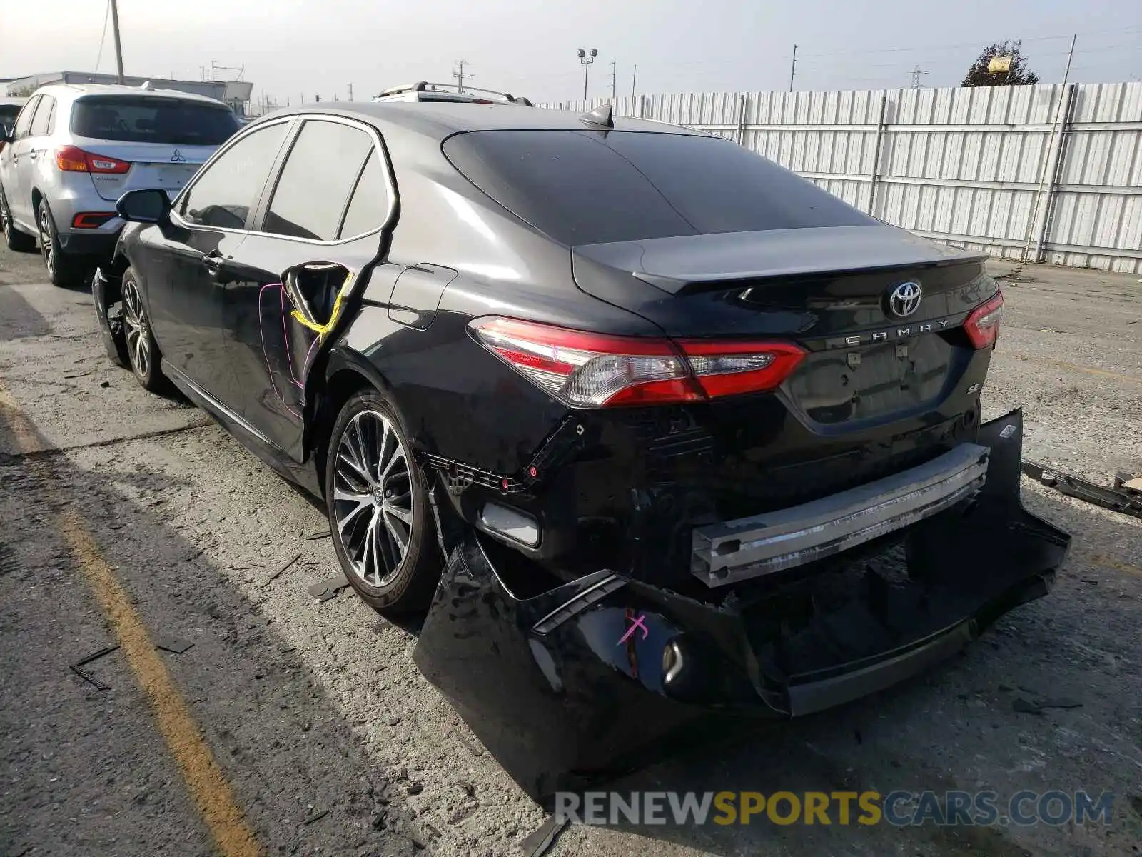 3 Photograph of a damaged car 4T1B11HK2KU737631 TOYOTA CAMRY 2019