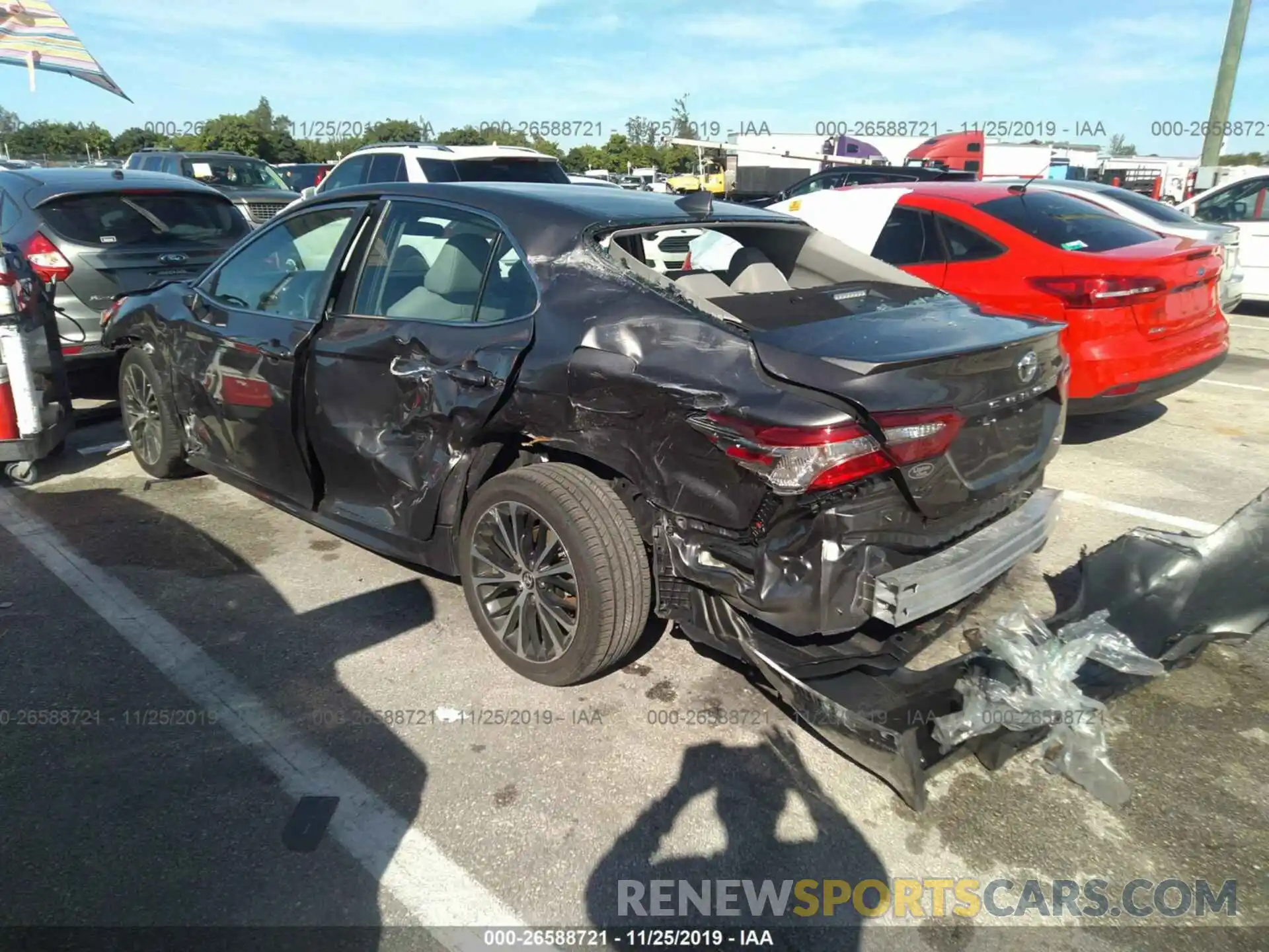 3 Photograph of a damaged car 4T1B11HK2KU738360 TOYOTA CAMRY 2019