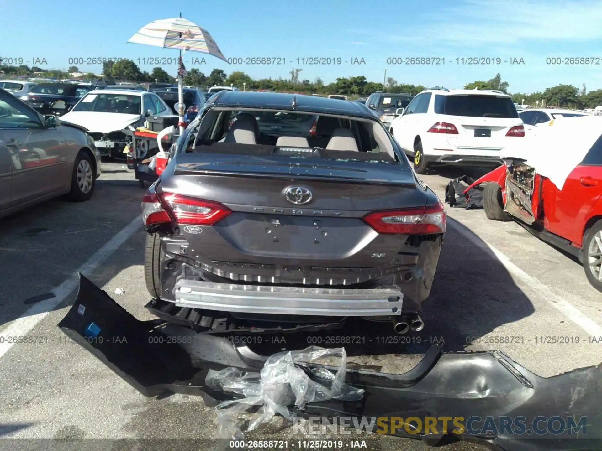 6 Photograph of a damaged car 4T1B11HK2KU738360 TOYOTA CAMRY 2019