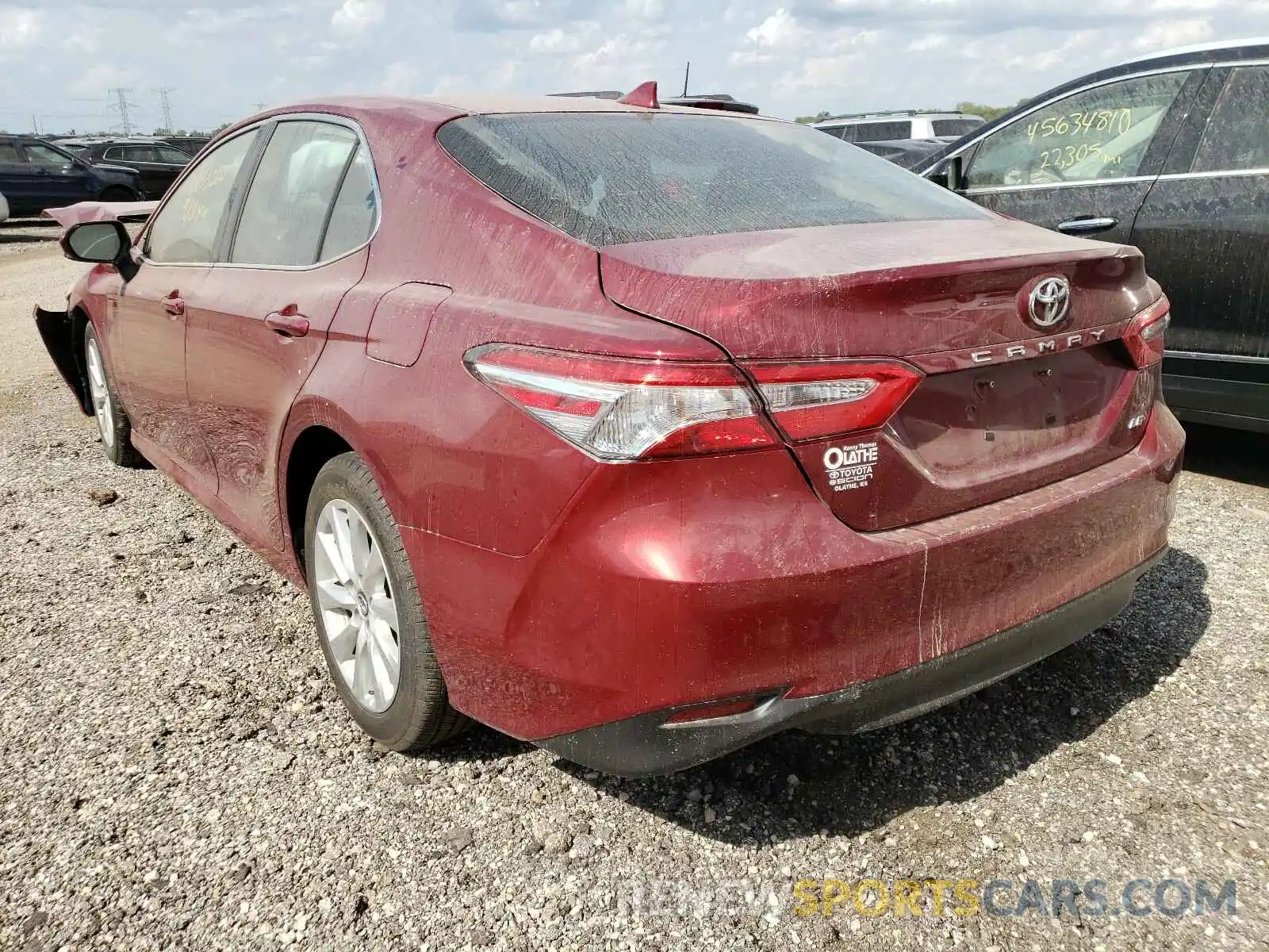 3 Photograph of a damaged car 4T1B11HK2KU738374 TOYOTA CAMRY 2019