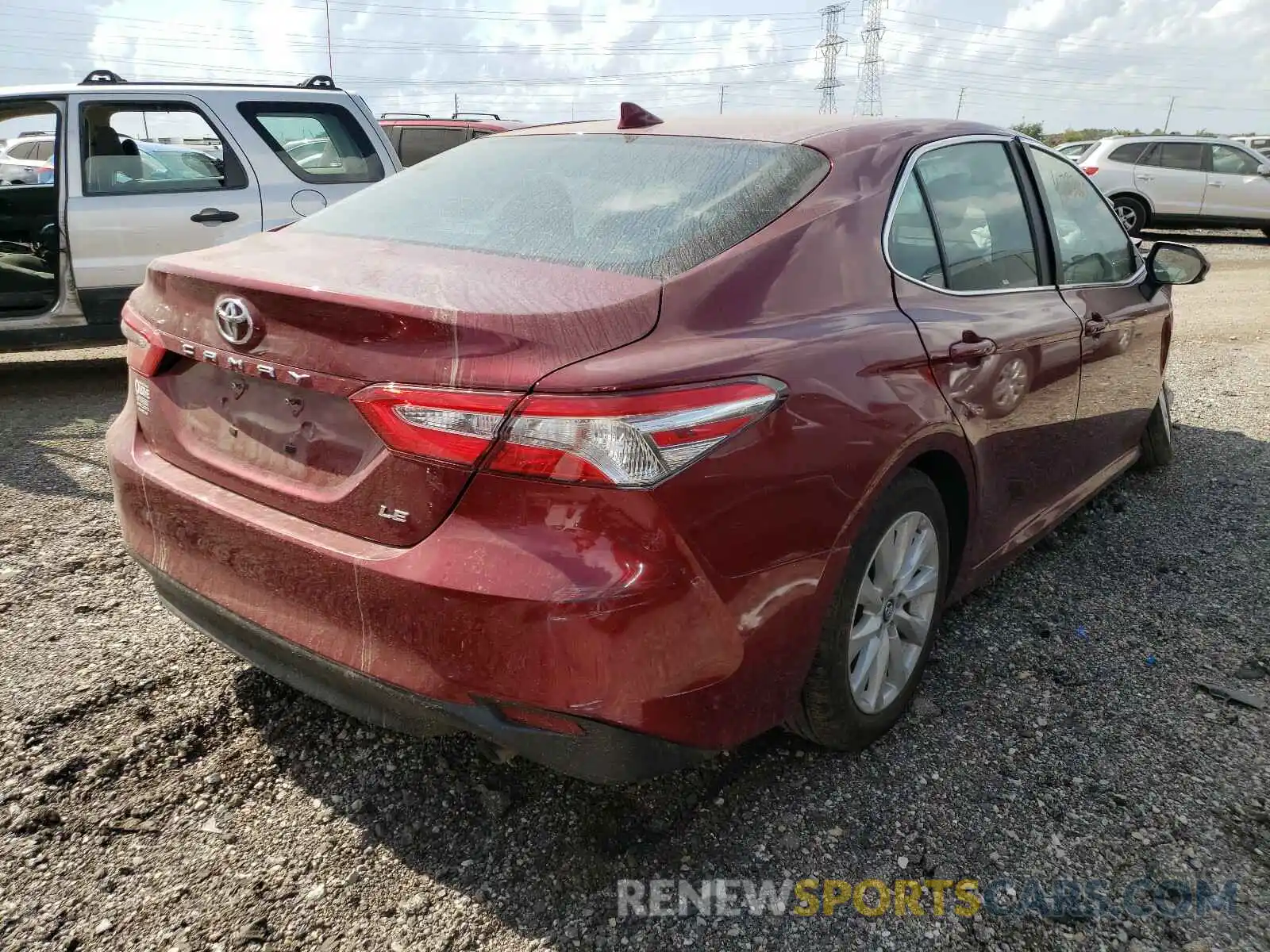 4 Photograph of a damaged car 4T1B11HK2KU738374 TOYOTA CAMRY 2019