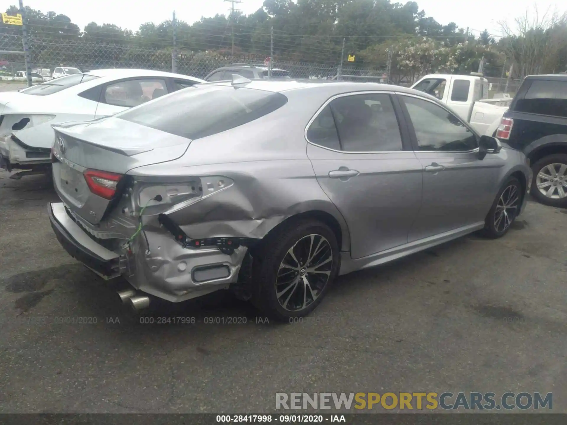 4 Photograph of a damaged car 4T1B11HK2KU738844 TOYOTA CAMRY 2019