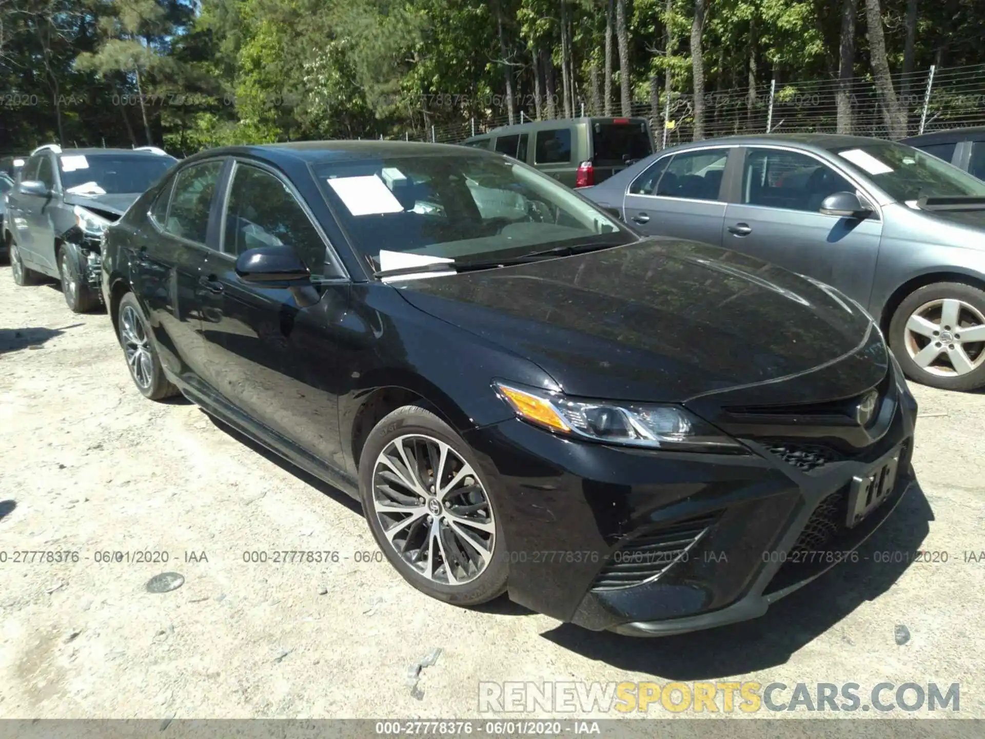 1 Photograph of a damaged car 4T1B11HK2KU739377 TOYOTA CAMRY 2019