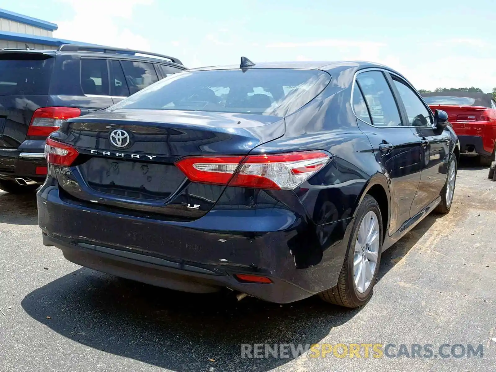 4 Photograph of a damaged car 4T1B11HK2KU739427 TOYOTA CAMRY 2019