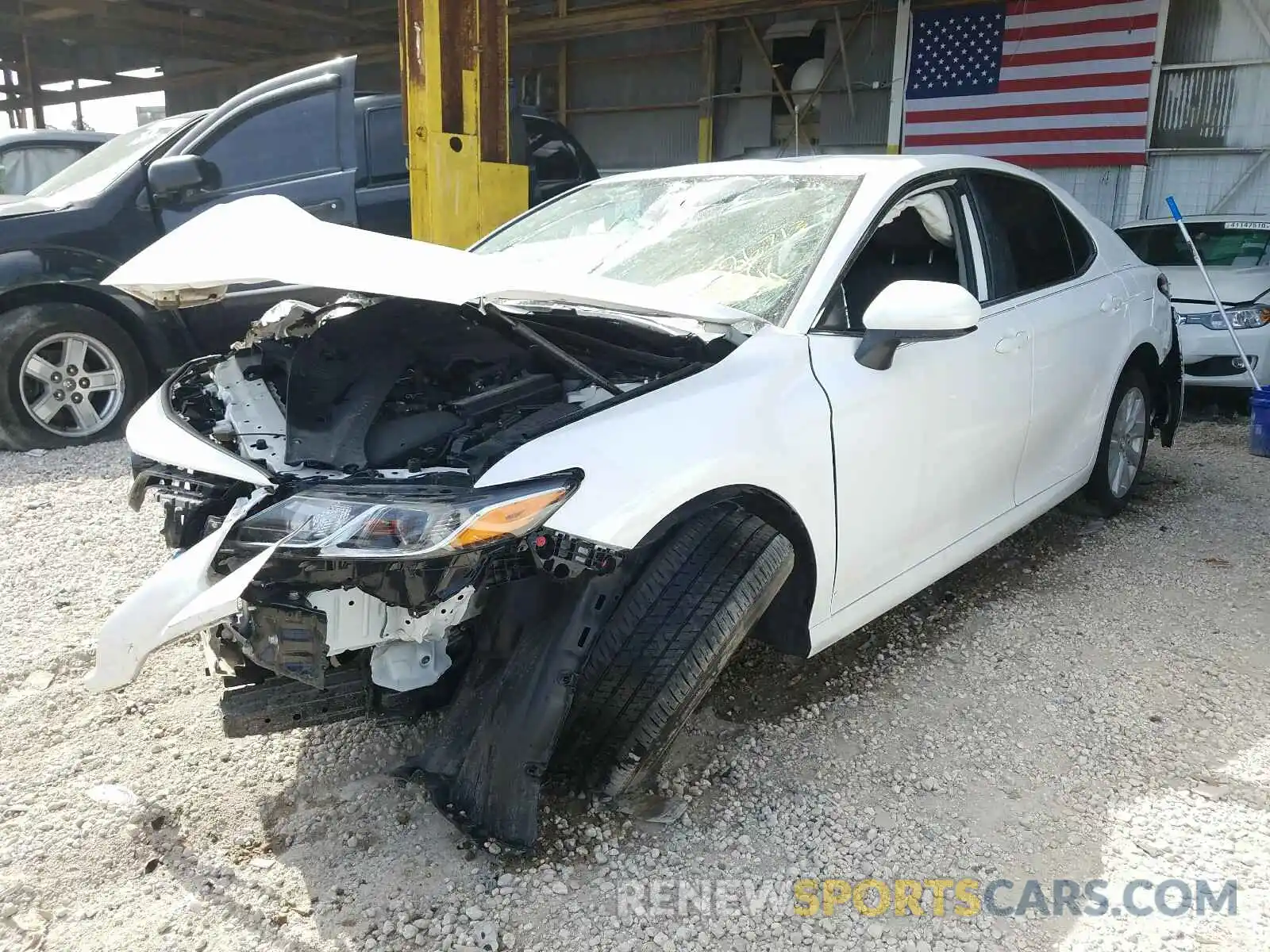 2 Photograph of a damaged car 4T1B11HK2KU739847 TOYOTA CAMRY 2019